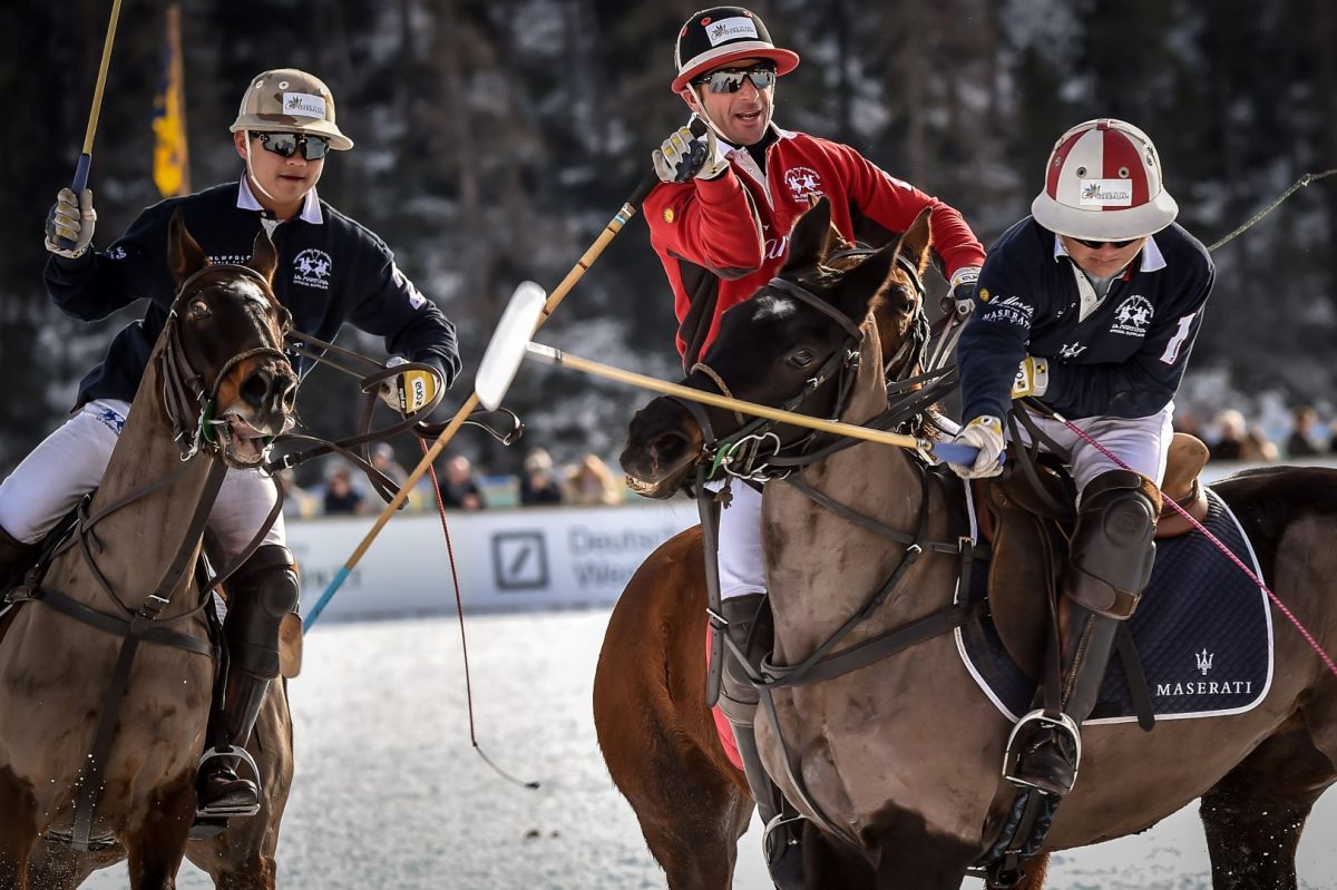 695440407TP049 Maserati Pol